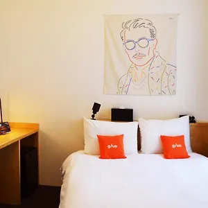 Hotel Glue, Seoel